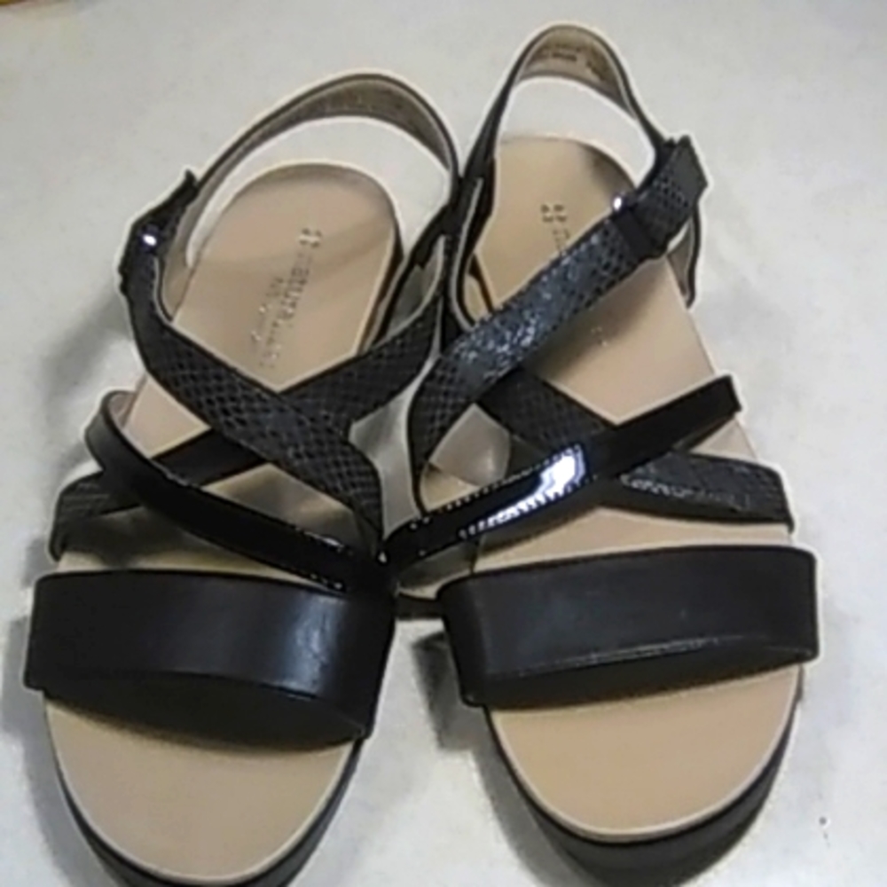 Black Naturalizer sandals